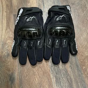 NWOT Alpine Stars SMX-2 Air Carbon v2 motorcycle gloves. size large